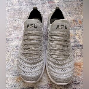 APL TechLoom Wave Metallic Silver/White/Black 8.5